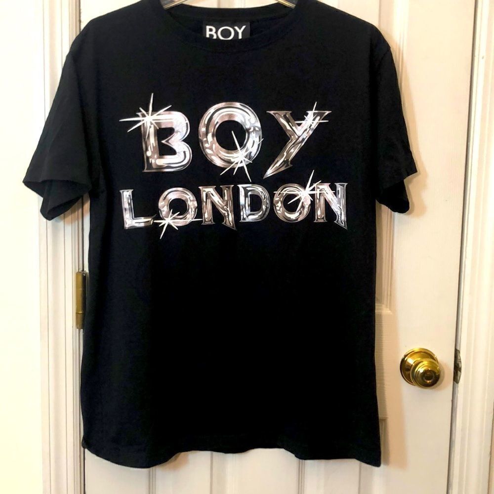 Unisex BOY LONDON t shirt Sz L Black SKULL, CHAINS, WINGS on back Like New